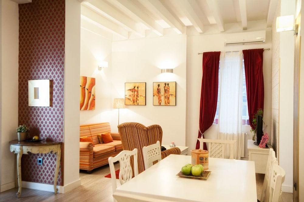 Singular Siete Revueltas Apartment Sevilla Bagian luar foto
