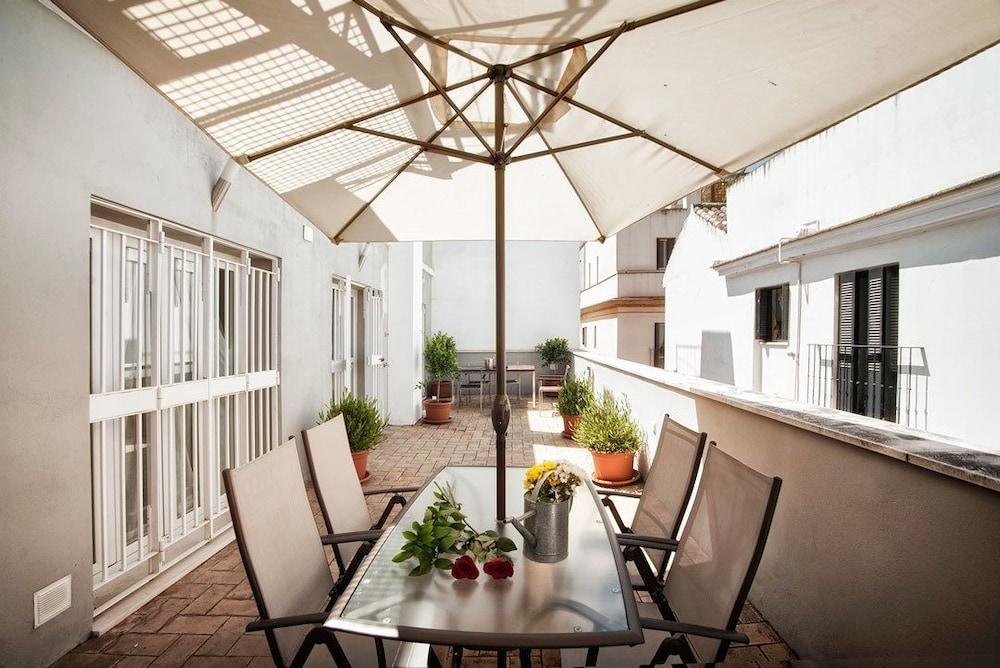 Singular Siete Revueltas Apartment Sevilla Bagian luar foto